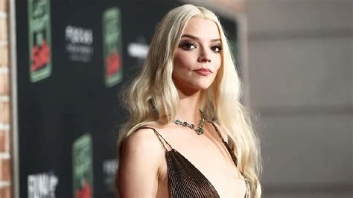 Anya Taylor-Joy Bra Size, Age, Weight, Height, Measurements