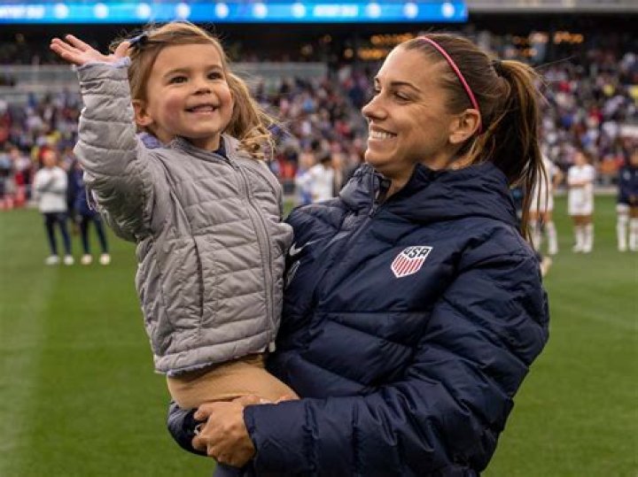 Charlie Elena Carrasco - Bio, Age, Wiki, Facts and Family ·