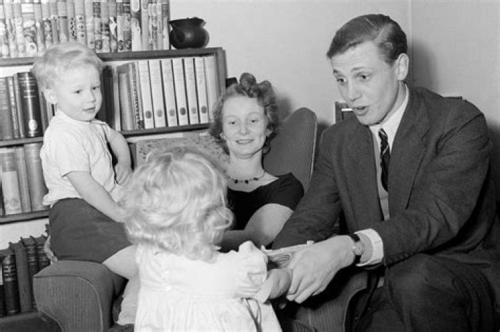 David Attenborough Children: Meet Robert Attenborough And Susan Attenborough