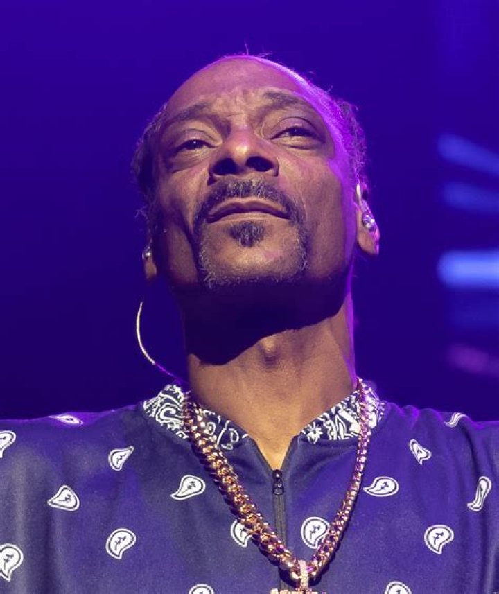 How Much Does Snoop Make?