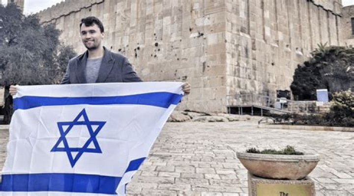 Is He Christian Or Jewish? Ethnicity And Parents