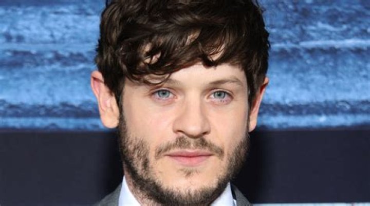 Iwan Rheon Biography | ZingBlog