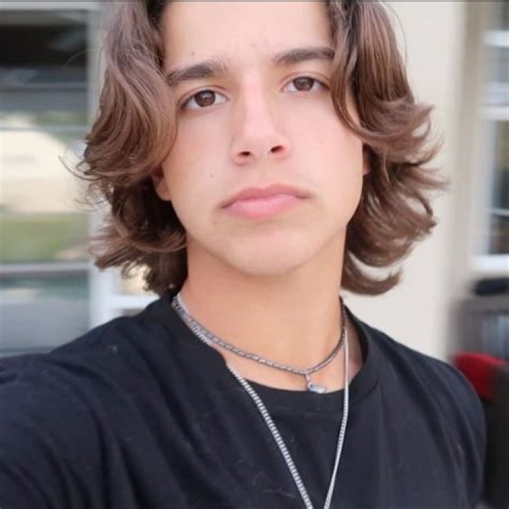 Kendry Alonso Net Worth, Age, Height, Bio, Birthday, Wiki!