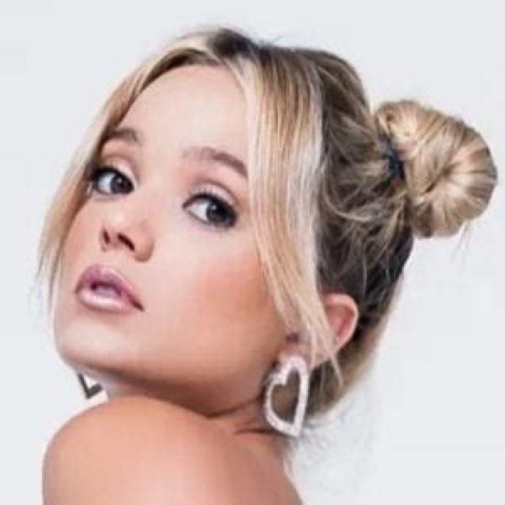 Tori V - Age, Family, Bio