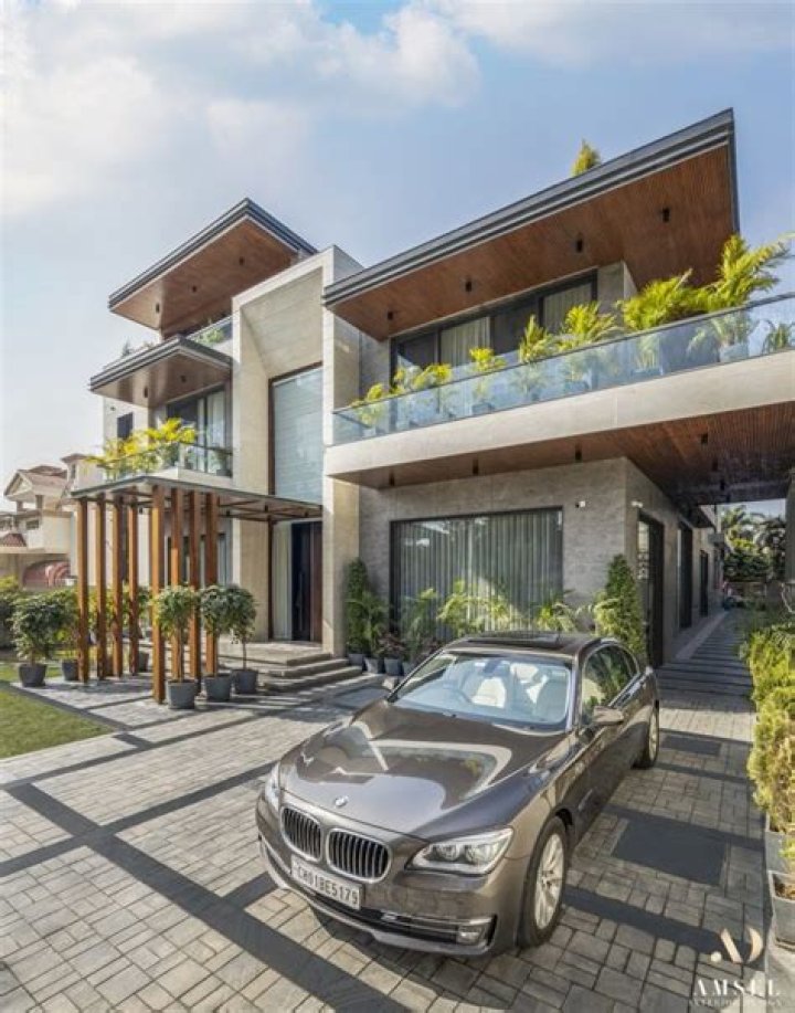 Unveiling His Net Worth, Salary, And Luxurious Abode